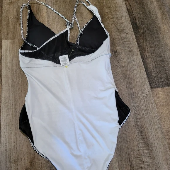 Anne Cole Black and White Patterned Kids One Piece Swimsuit - Picture 11 of 13